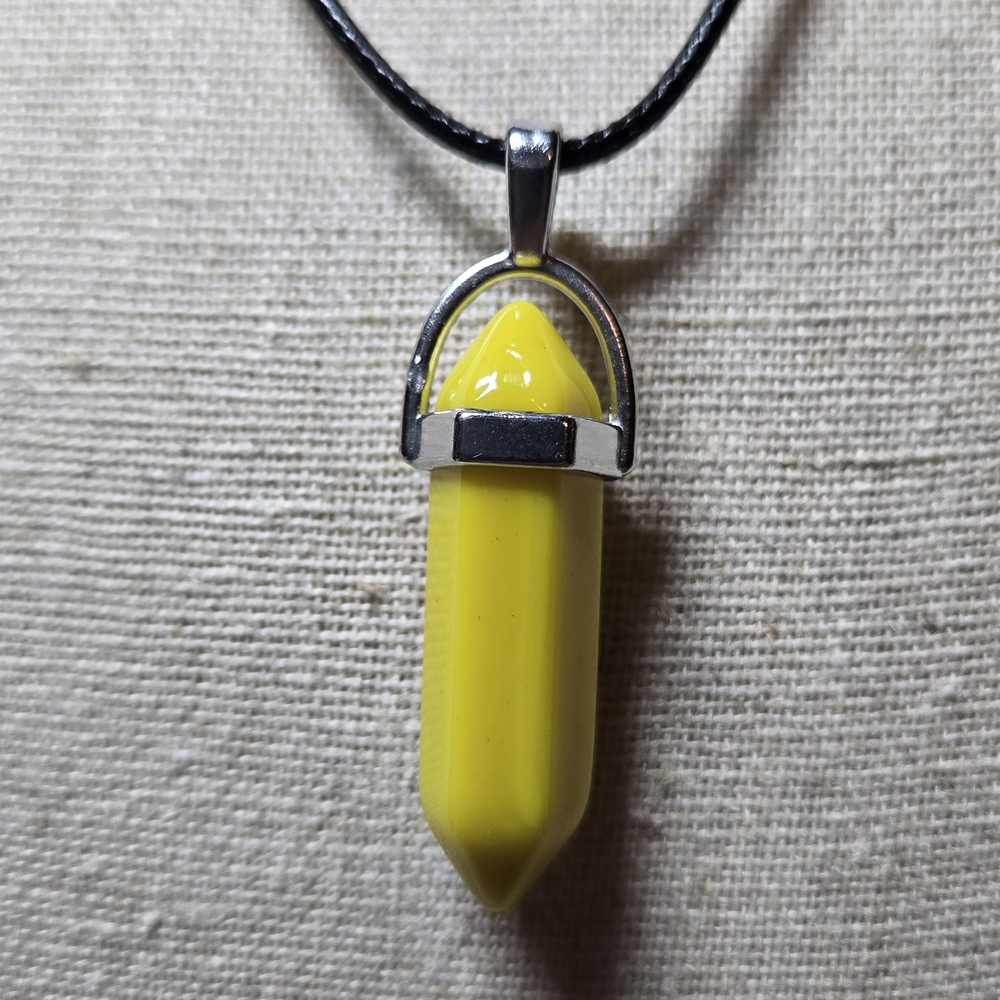 Yellow Agate Pendant 18" Necklace TB74